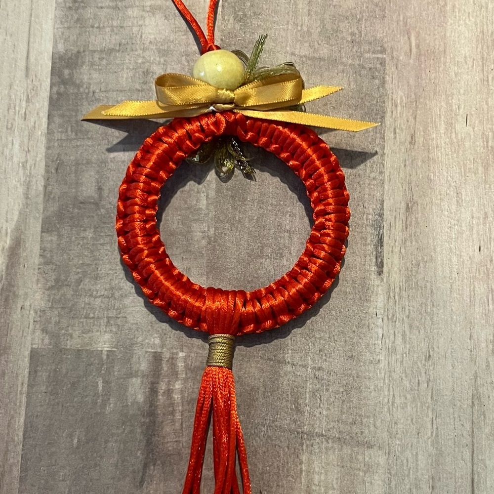 HANDMADE MACRAME CHRISTMAS ORNAMENT - Picture 3 of 9
